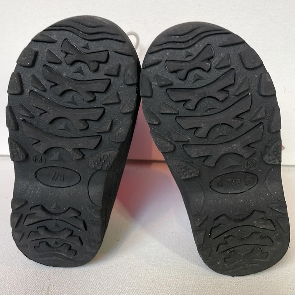 Circo Thermolite purple, pink & black snow boots.  Size 7/8 - Medium